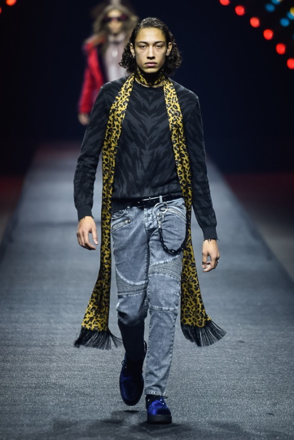 マルセロ・ブロン カウンティ・オブ・ミラン(MARCELO BURLON COUNTY OF MILAN) 2019-20年秋冬ウィメンズ&メンズコレクション  - 写真2