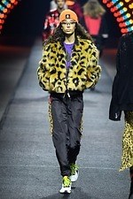 マルセロ・ブロン カウンティ・オブ・ミラン 19年秋冬メンズ・ウィメンズ、目眩めくファッションの自由｜写真14