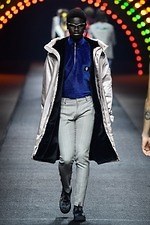 マルセロ・ブロン カウンティ・オブ・ミラン 19年秋冬メンズ・ウィメンズ、目眩めくファッションの自由｜写真18