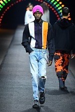 マルセロ・ブロン カウンティ・オブ・ミラン 19年秋冬メンズ・ウィメンズ、目眩めくファッションの自由｜写真24