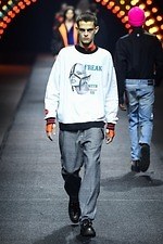 マルセロ・ブロン カウンティ・オブ・ミラン 19年秋冬メンズ・ウィメンズ、目眩めくファッションの自由｜写真25