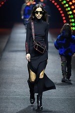 マルセロ・ブロン カウンティ・オブ・ミラン 19年秋冬メンズ・ウィメンズ、目眩めくファッションの自由｜写真33