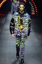 マルセロ・ブロン カウンティ・オブ・ミラン 19年秋冬メンズ・ウィメンズ、目眩めくファッションの自由｜写真40