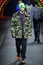 マルセロ・ブロン カウンティ・オブ・ミラン 19年秋冬メンズ・ウィメンズ、目眩めくファッションの自由｜写真42