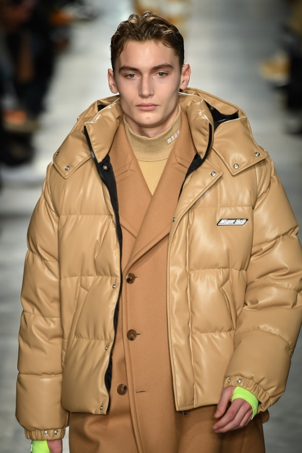 エムエスジーエム(MSGM) 2019-20年秋冬メンズコレクション  - 写真18