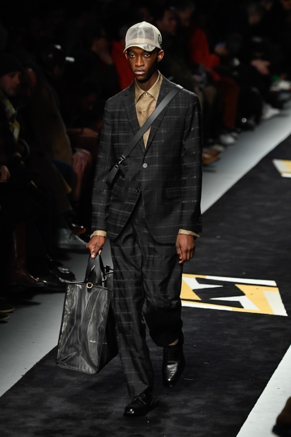 フェンディ(FENDI) 2019-20年秋冬メンズコレクション  - 写真100