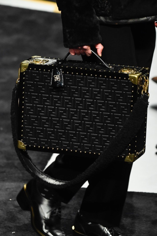 フェンディ(FENDI) 2019-20年秋冬メンズコレクション  - 写真105