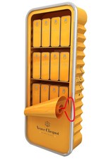 オイルサーディン缶に入った!? 限定ヴーヴ・クリコ イエローラベル発売｜写真1