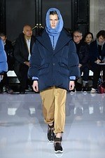 フミト ガンリュウ 2019-20年秋冬ウィメンズ＆メンズコレクション - 身体と服の間、服と服の間｜写真17