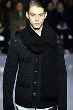 フミト ガンリュウ 2019-20年秋冬ウィメンズ＆メンズコレクション - 身体と服の間、服と服の間｜写真21