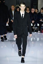 フミト ガンリュウ 2019-20年秋冬ウィメンズ＆メンズコレクション - 身体と服の間、服と服の間｜写真24