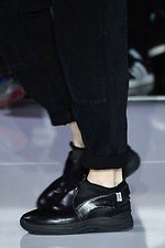 フミト ガンリュウ 2019-20年秋冬ウィメンズ＆メンズコレクション - 身体と服の間、服と服の間｜写真26