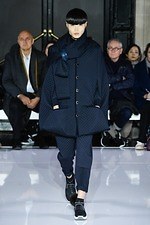 フミト ガンリュウ 2019-20年秋冬ウィメンズ＆メンズコレクション - 身体と服の間、服と服の間｜写真27