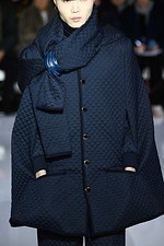 フミト ガンリュウ 2019-20年秋冬ウィメンズ＆メンズコレクション - 身体と服の間、服と服の間｜写真28