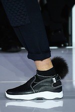 フミト ガンリュウ 2019-20年秋冬ウィメンズ＆メンズコレクション - 身体と服の間、服と服の間｜写真29