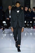 フミト ガンリュウ 2019-20年秋冬ウィメンズ＆メンズコレクション - 身体と服の間、服と服の間｜写真30