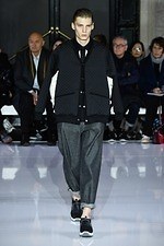 フミト ガンリュウ 2019-20年秋冬ウィメンズ＆メンズコレクション - 身体と服の間、服と服の間｜写真31