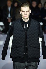 フミト ガンリュウ 2019-20年秋冬ウィメンズ＆メンズコレクション - 身体と服の間、服と服の間｜写真32