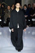 フミト ガンリュウ 2019-20年秋冬ウィメンズ＆メンズコレクション - 身体と服の間、服と服の間｜写真40