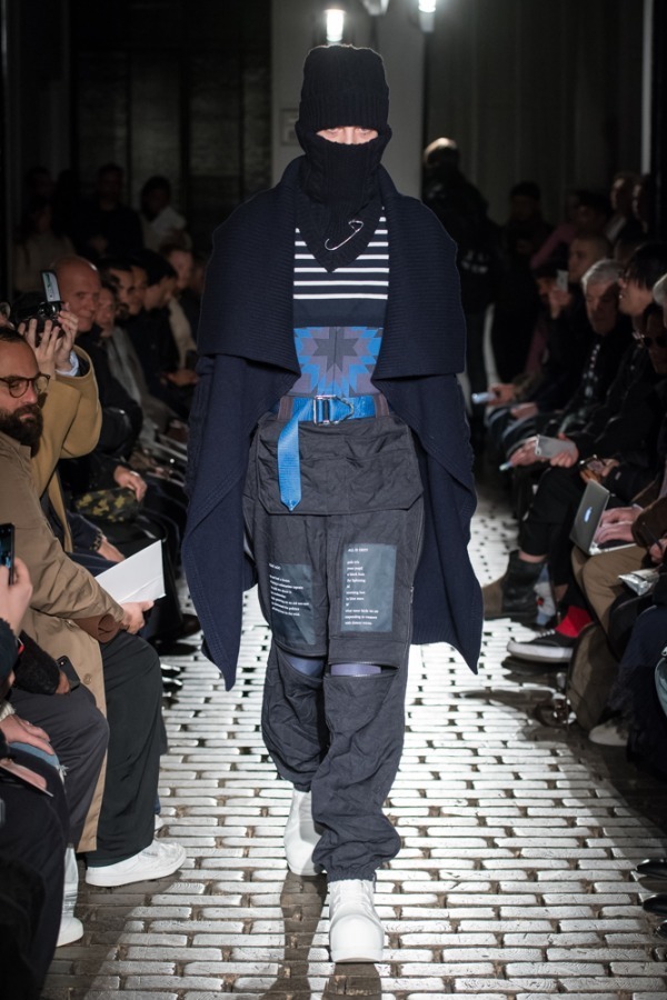 タカヒロミヤシタザソロイスト． 2019-20年秋冬<span>コレクション</span> - 写真19