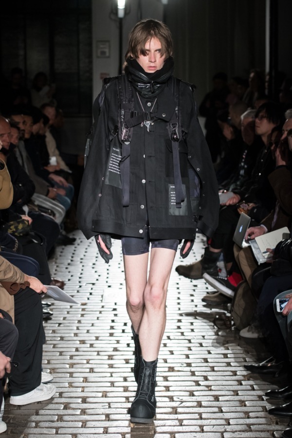 タカヒロミヤシタザソロイスト． 2019-20年秋冬<span>コレクション</span> - 写真25