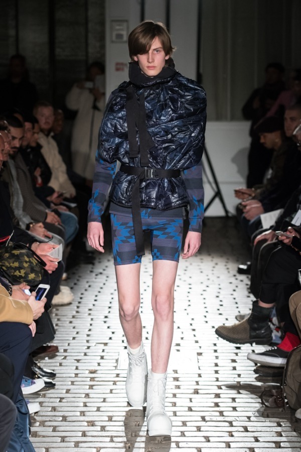 タカヒロミヤシタザソロイスト． 2019-20年秋冬<span>コレクション</span> - 写真55