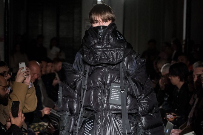 タカヒロミヤシタザソロイスト． 2019年秋冬コレクション - “I LIVE NOW”のリアリティ