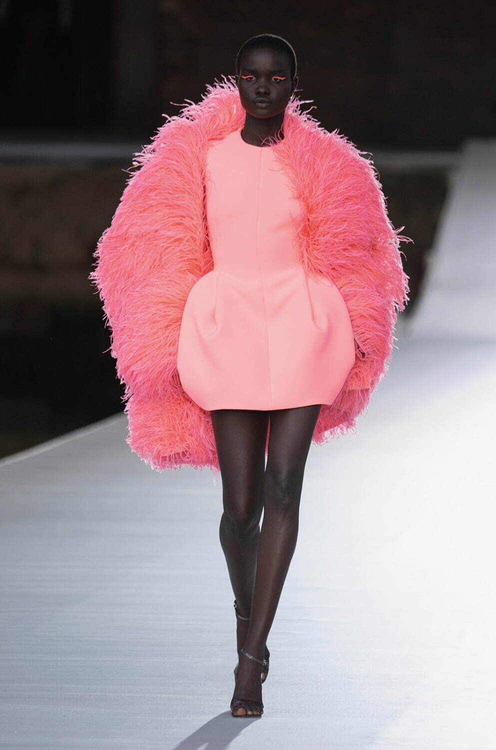 ヴァレンティノ オートクチュール(VALENTINO Haute Couture ) 2021-22年秋冬ウィメンズ&メンズコレクション  - 写真45