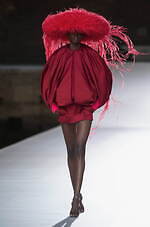 ヴァレンティノ 2021-22年秋冬オートクチュールコレクション - 絵画とオートクチュールの融合｜写真1