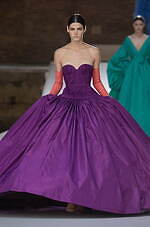 ヴァレンティノ 2021-22年秋冬オートクチュールコレクション - 絵画とオートクチュールの融合｜写真76