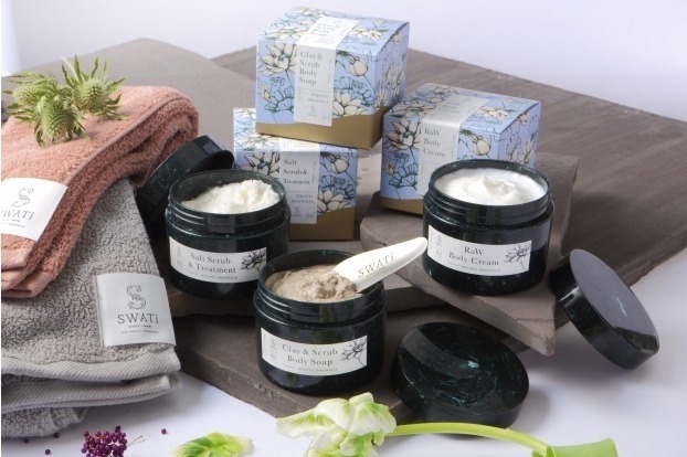 ジャポニスム｜SWATi"ジャポニズム"がテーマの限定ショップ、神宮前に - 星占いのおみくじ入りバスパールなど