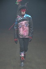 アンダーカバー(UNDERCOVER) 時計じかけのオレンジ｜写真27