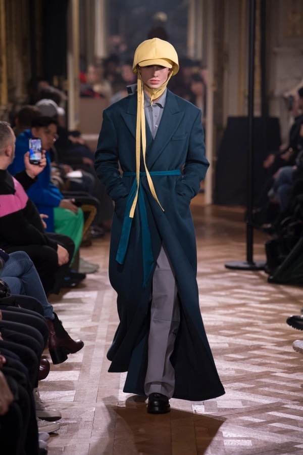 ラフシモンズ2019コレクションキャプ RAF SIMONS 2019-20秋冬 | パリ | 画像50枚 - FASHIONSNAP