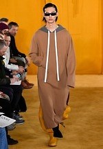 ロエベ 2019-20年秋冬コレクション、男性らしさを引き立てるクラフトマンシップ｜写真36