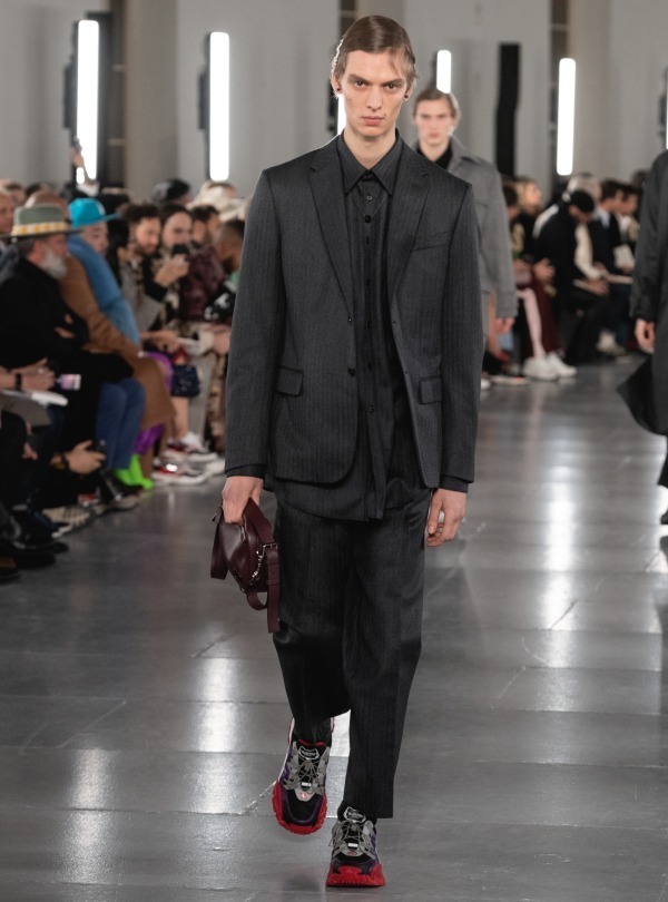 ヴァレンティノ(VALENTINO) 2019-20年秋冬メンズコレクション  - 写真30