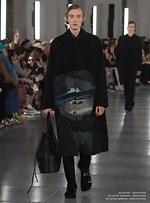 ヴァレンティノ 2019年秋冬メンズコレクション、ストリートの文脈をリュクスなテーラリングで再解釈｜写真1