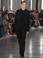 ヴァレンティノ 2019年秋冬メンズコレクション、ストリートの文脈をリュクスなテーラリングで再解釈｜写真2