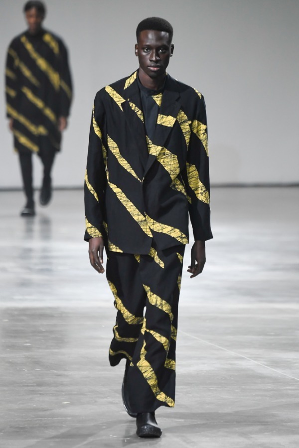 イッセイ ミヤケ メン(ISSEY MIYAKE MEN) 2019-20年秋冬メンズコレクション  - 写真1