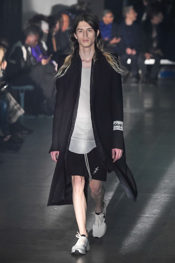 リック・オウエンス(Rick Owens) 2019-20年秋冬メンズコレクション シルエット - 写真3