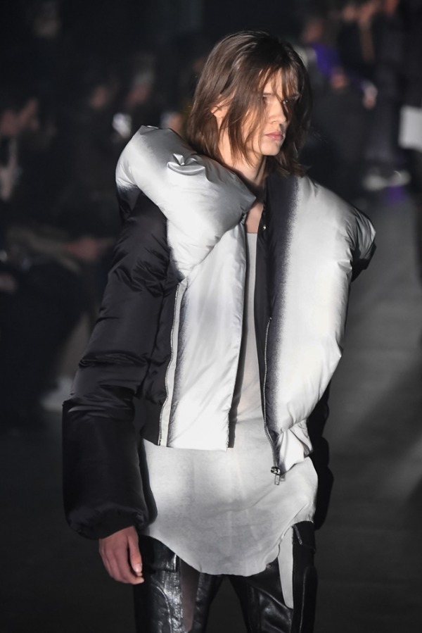 リック・オウエンス(Rick Owens) 2019-20年秋冬メンズコレクション  - 写真21