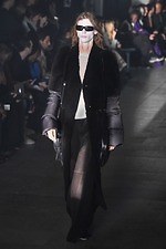 リック・オウエンス 2019-20年秋冬メンズコレクション - 造形美が生み出す神秘性｜写真40