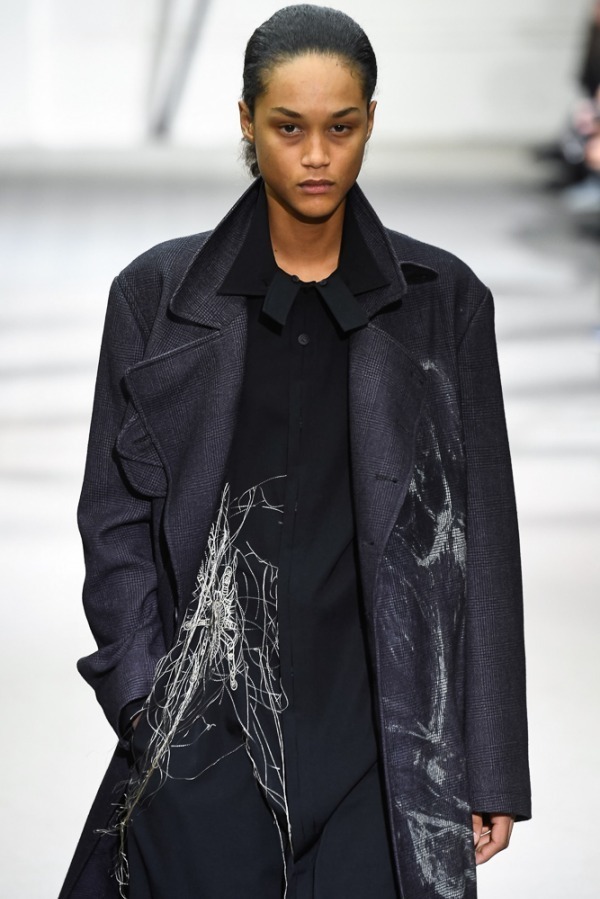 ヨウジヤマモト(Yohji Yamamoto) 2019-20年秋冬メンズコレクション  - 写真7