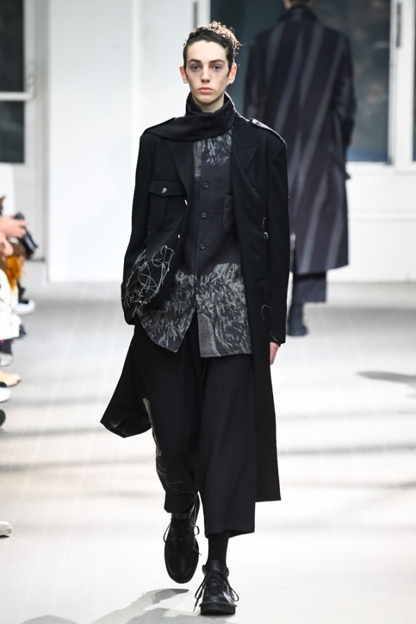 ヨウジヤマモト(Yohji Yamamoto) 2019-20年秋冬メンズコレクション シルエット - 写真7