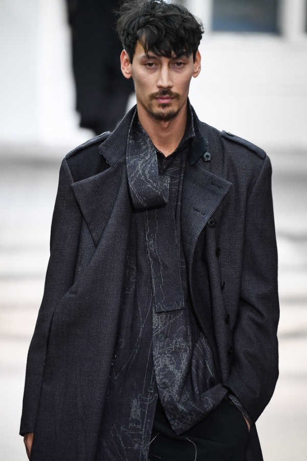 ヨウジヤマモト(Yohji Yamamoto) 2019-20年秋冬メンズコレクション  - 写真19