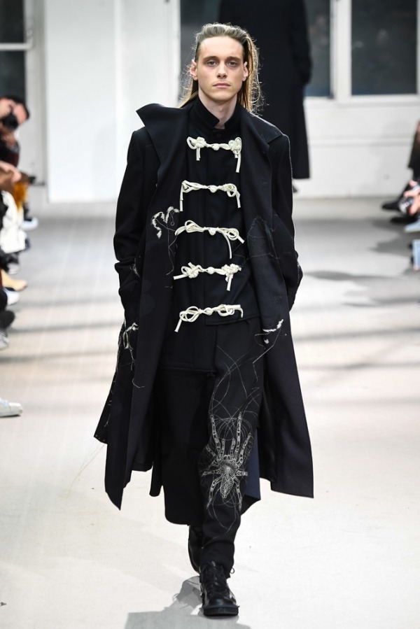 ヨウジヤマモト(Yohji Yamamoto) 2019-20年秋冬メンズコレクション シルエット - 写真10