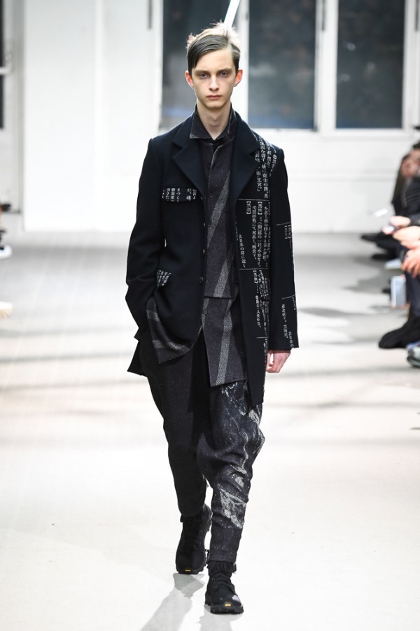 ヨウジヤマモト(Yohji Yamamoto) 2019-20年秋冬メンズコレクション  - 写真29