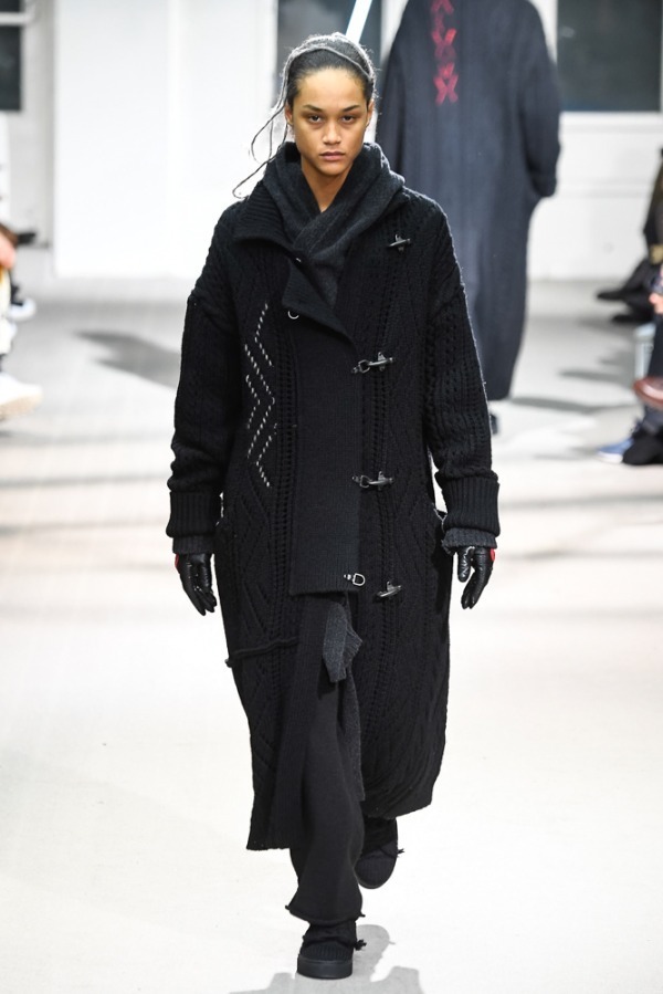 ヨウジヤマモト(Yohji Yamamoto) 2019-20年秋冬メンズコレクション シルエット - 写真23