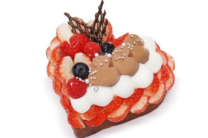 ＜カフェコムサ＞「恋みのり」いちごのハートケーキ