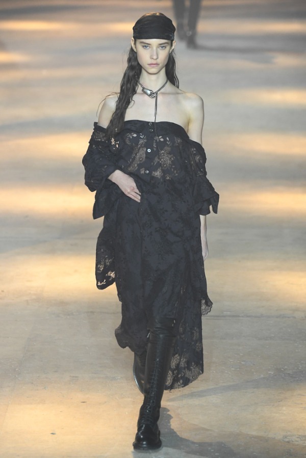アン ドゥムルメステール(ANN DEMEULEMEESTER) 2019-20年秋冬