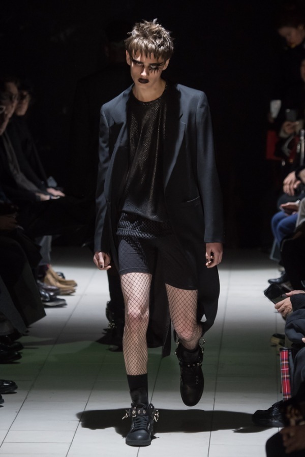 コム デ ギャルソン・オム プリュス(COMME des GARÇONS HOMME PLUS) 2019-20年秋冬メンズコレクション シルエット - 写真28